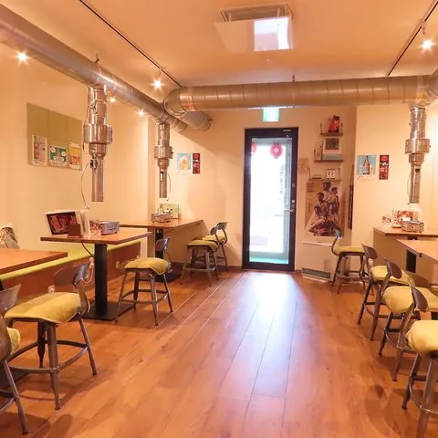 店内全景